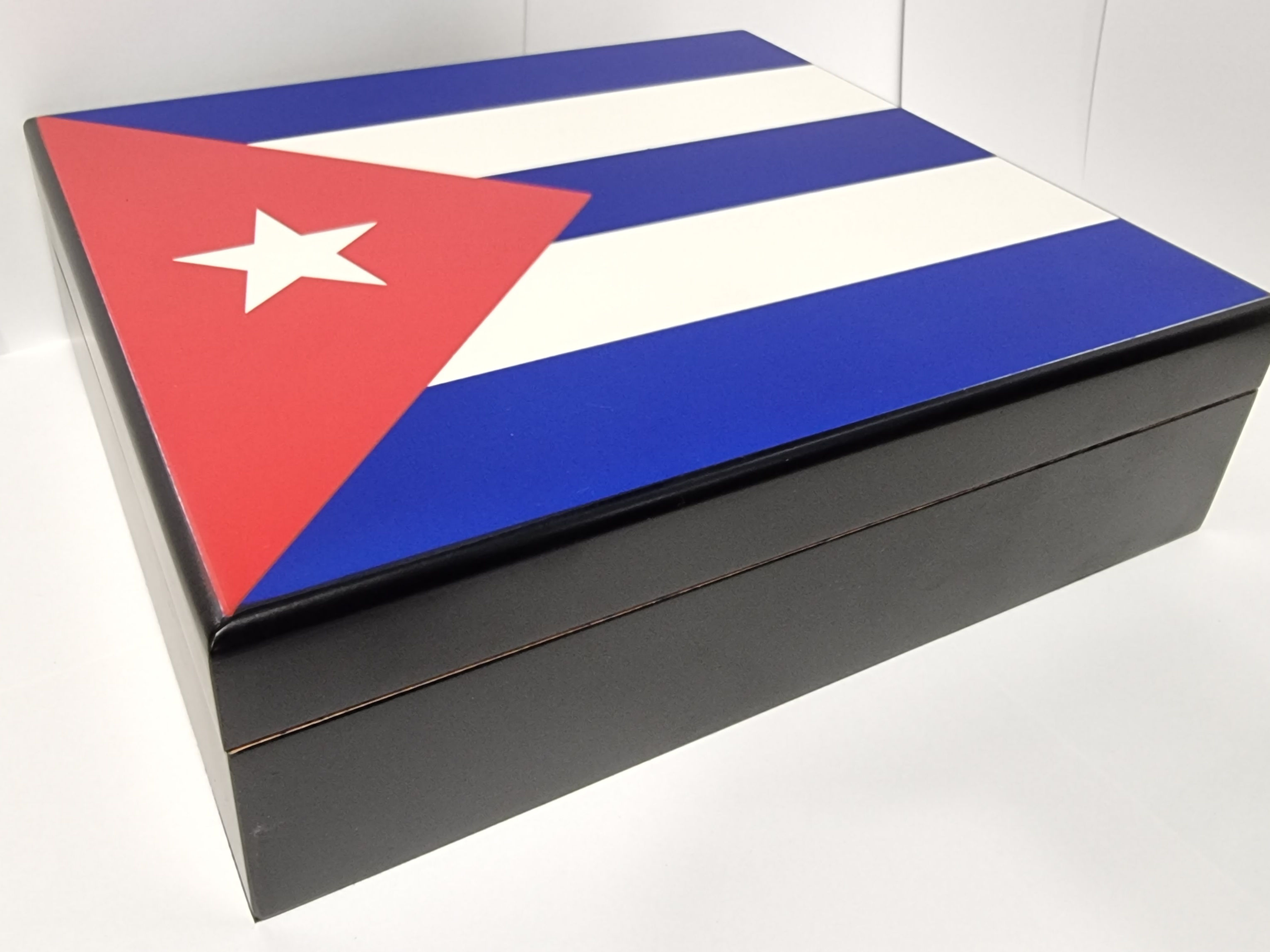 HUMIDOR SIKARLAN Cuba 20ct