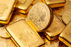 Scary Macros, Rising Debts, Falling Trust and Simple Gold