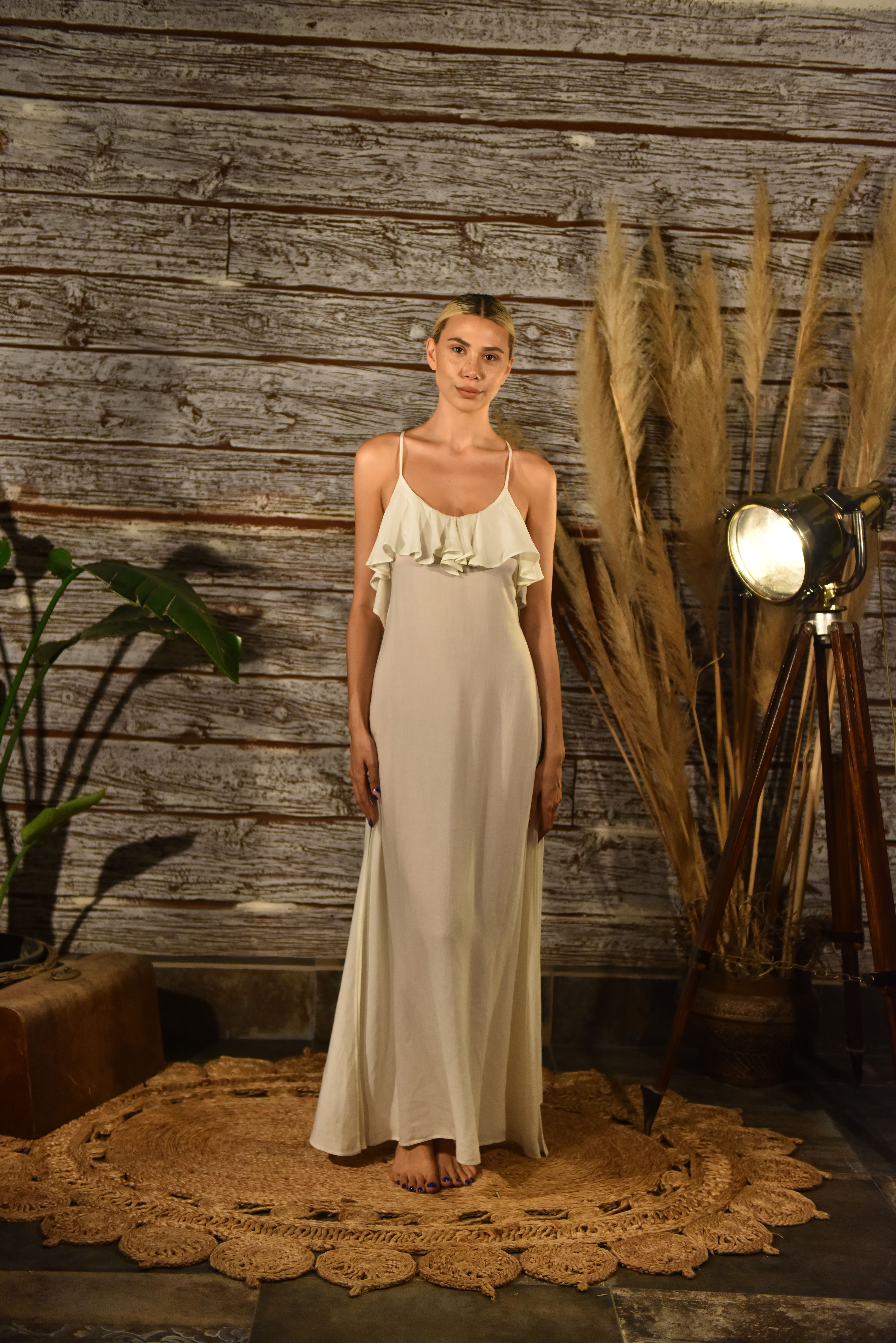 Lyra – Open Back Ruffle Dress