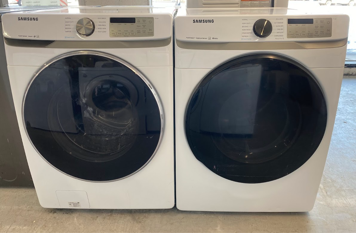 STACKABLE 4.5 cu ft Samsung Washer and Dryer