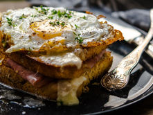 Foods to Avoid When Eating Eggs: A Guide to Complementary Flavors