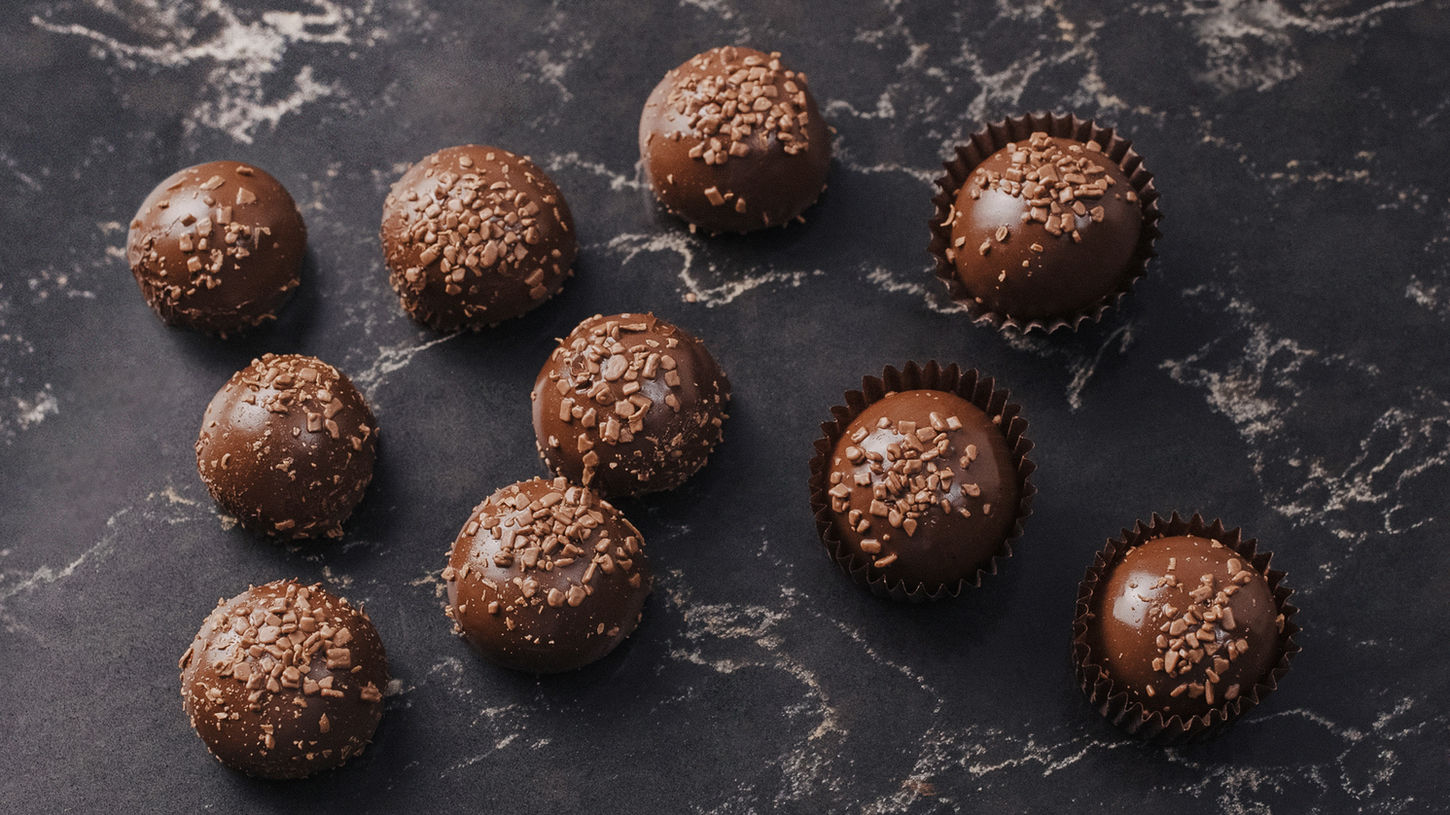 Round Chocolate Truffle Tasting