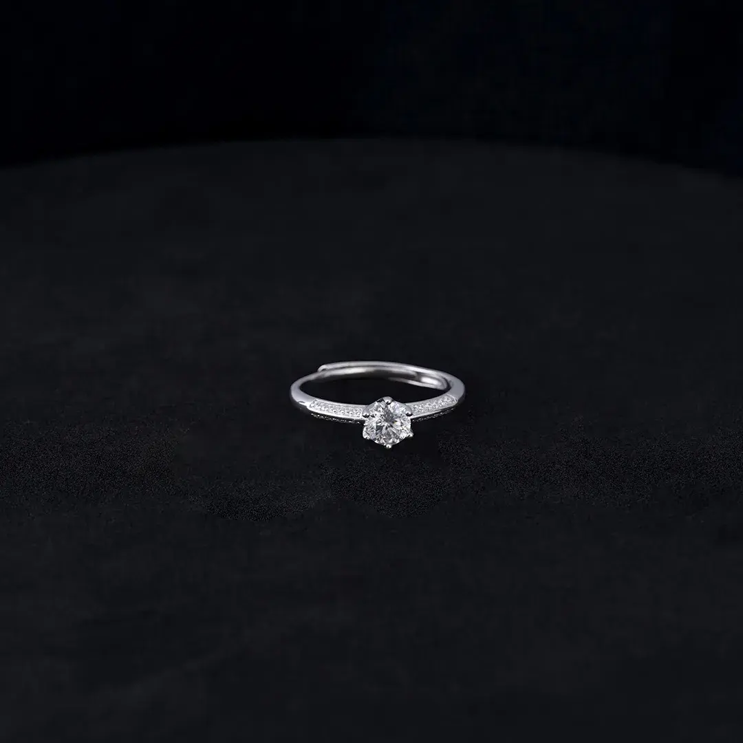 MY S-14017 - A Solitario Moisanita Pave Lateral Ajustable