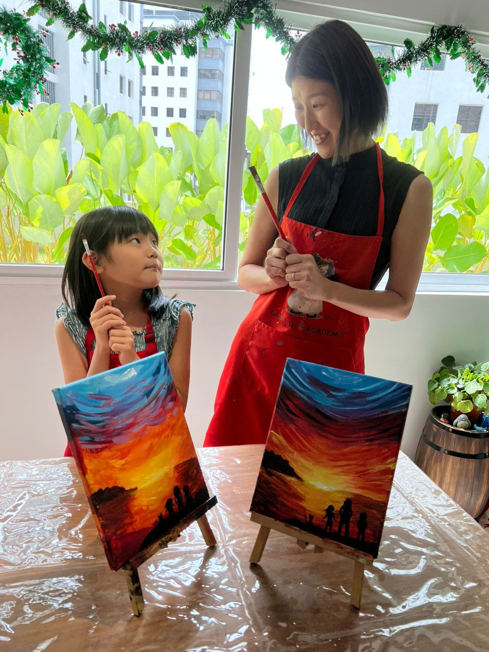 art school art class in mont kiara, Adults and Kids art classes, art and painting, holiday art program. matching canvas. sunset canvas painting