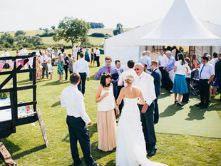 A Guide to Marquee Wedding Flowers in Rutland