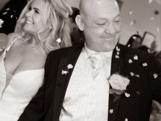 Wedding Photographer takes wedding photos at Angel of the North
