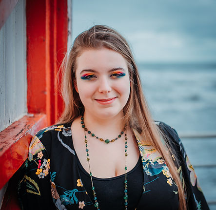 Lizzie Portraits-4 (1).jpg