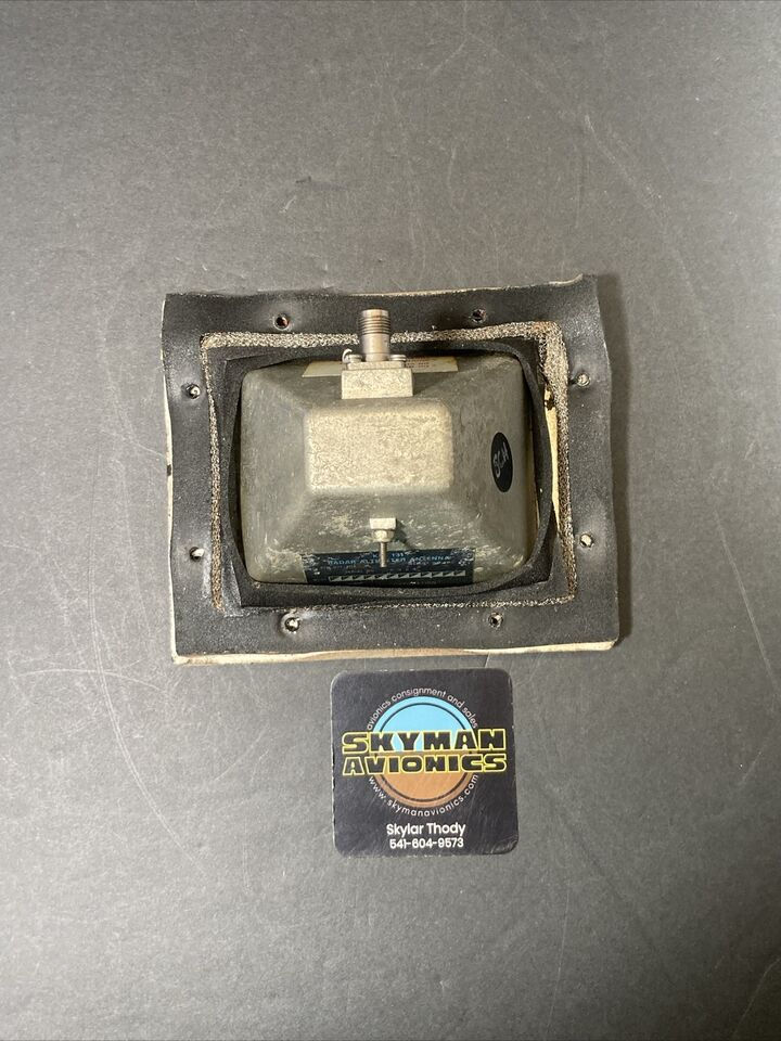 Thumbnail: King KA 131 Radar Altimeter Antenna