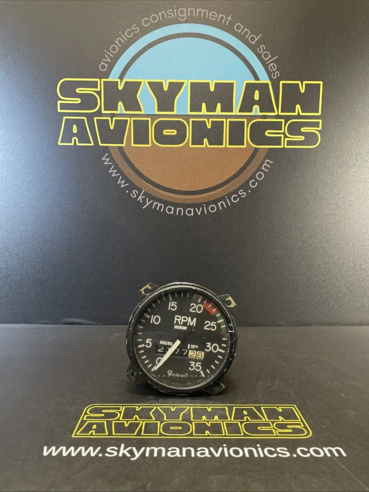 Beechcraft Tachometer