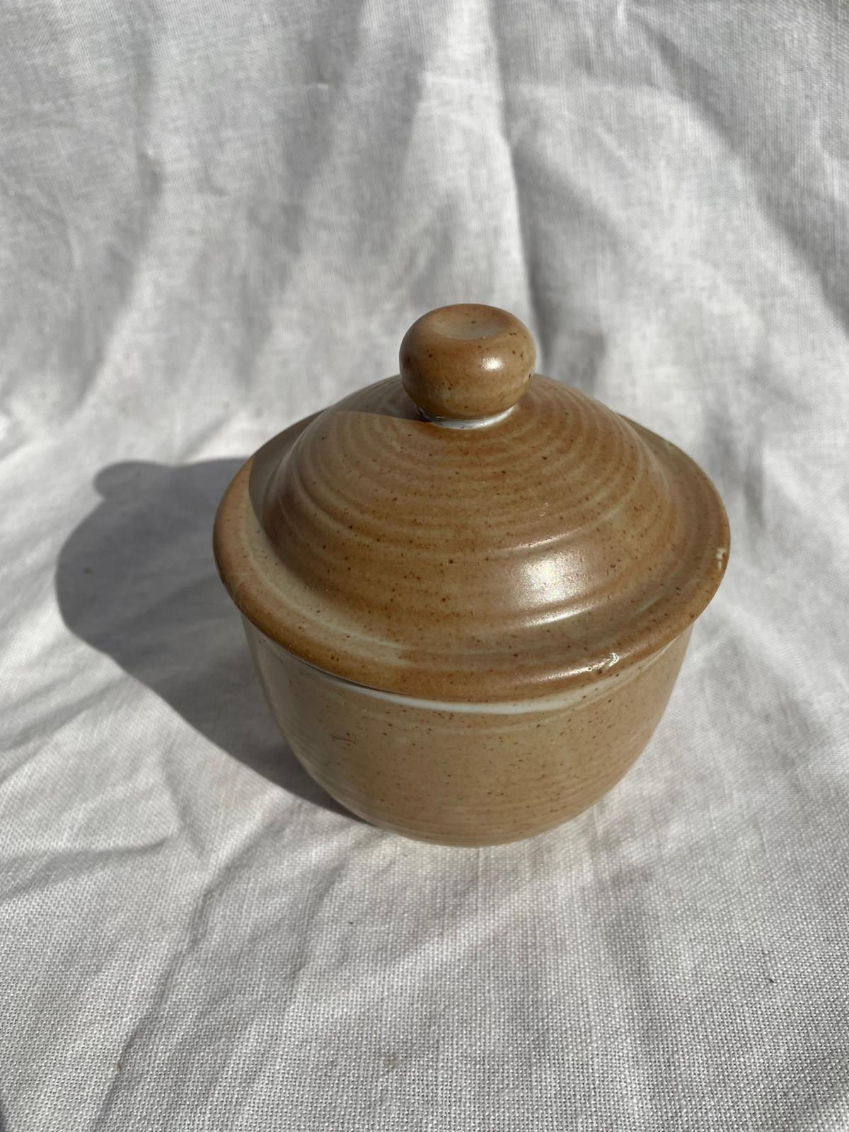 Petit pot en terre cuite
