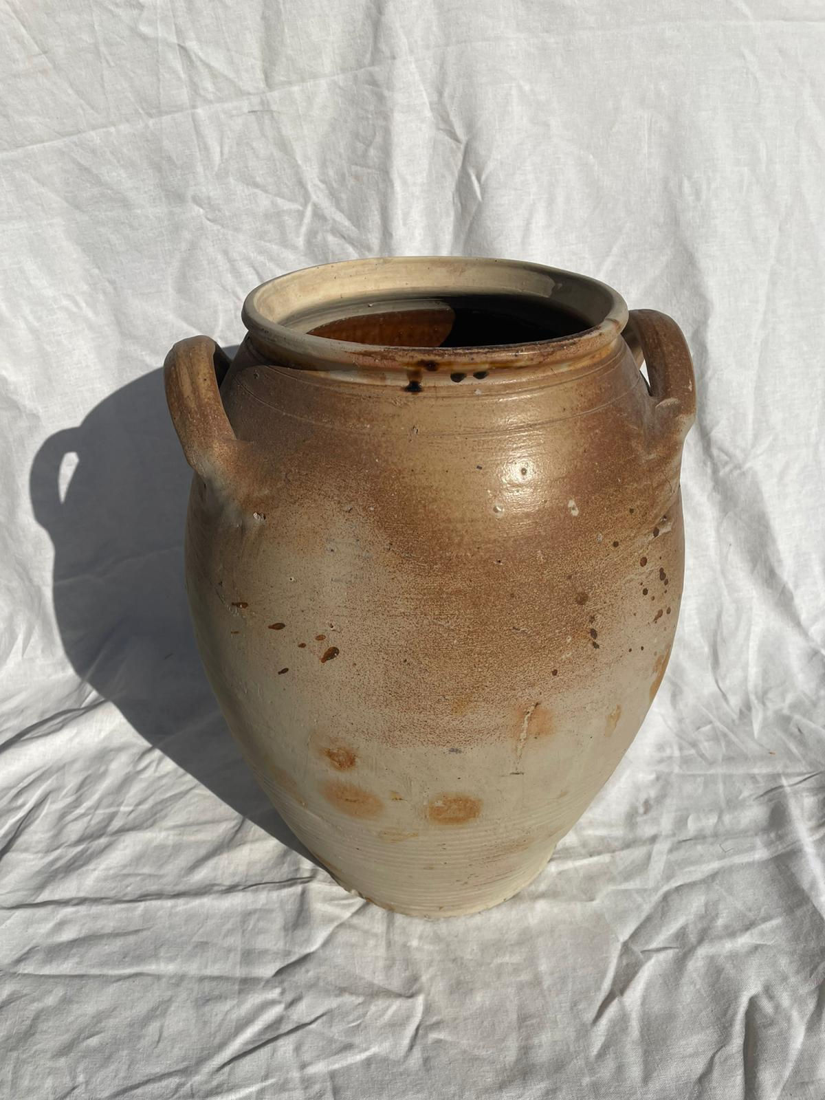 Très grand vase en terre cuite