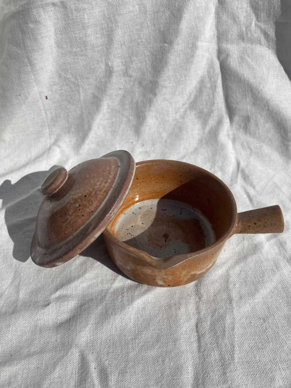 Petit pot en terre cuite