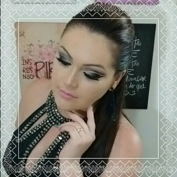 Maquiagem perfeita e super fácil!
