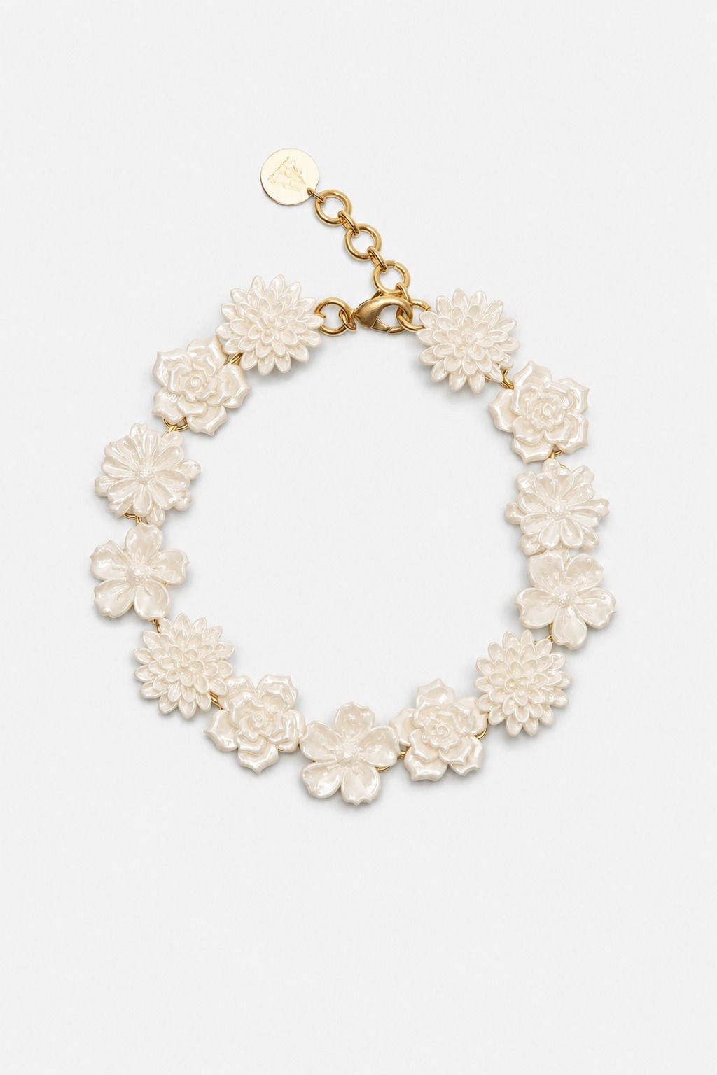 Chocker Flower - White | Andres Gallardo