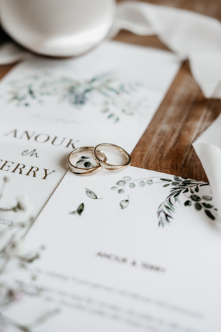 flatlay ringen en uitnoding