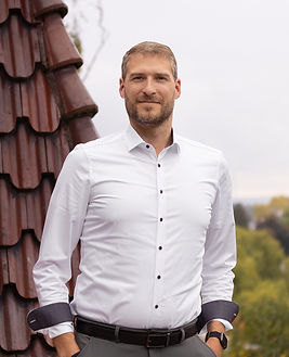 Christian-Hübner-Mitarbeiterfotos-800px_2023.jpg