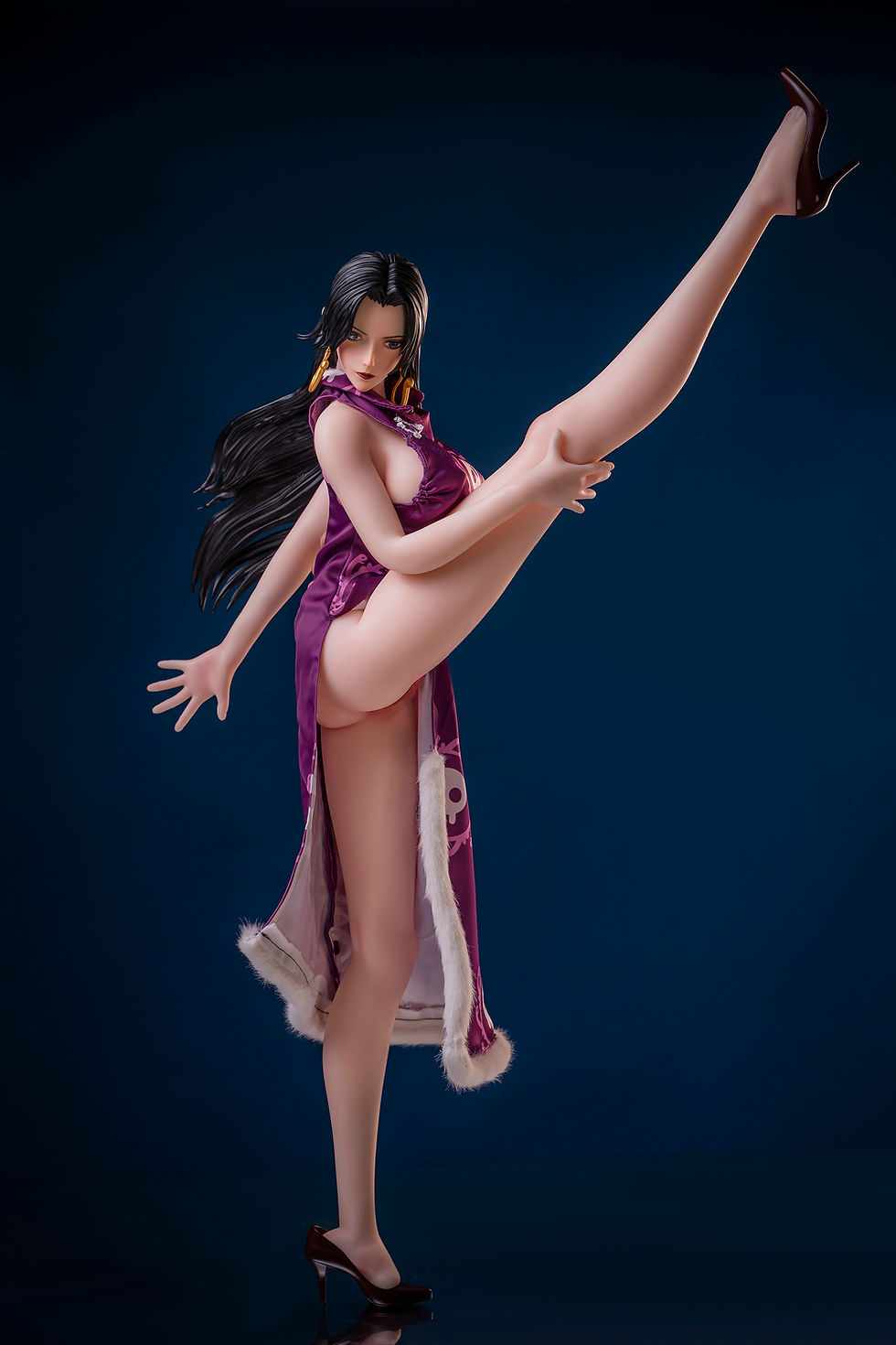 Thumbnail: Boa Hancock 1/3 Silicone Figure