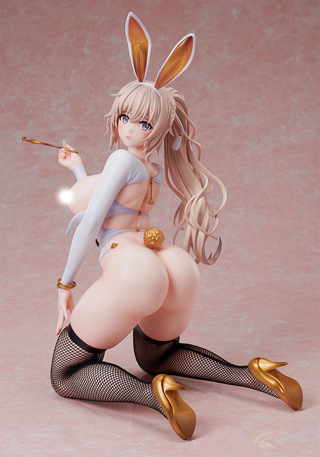 Thumbnail: Haku Rei Bunny Figure