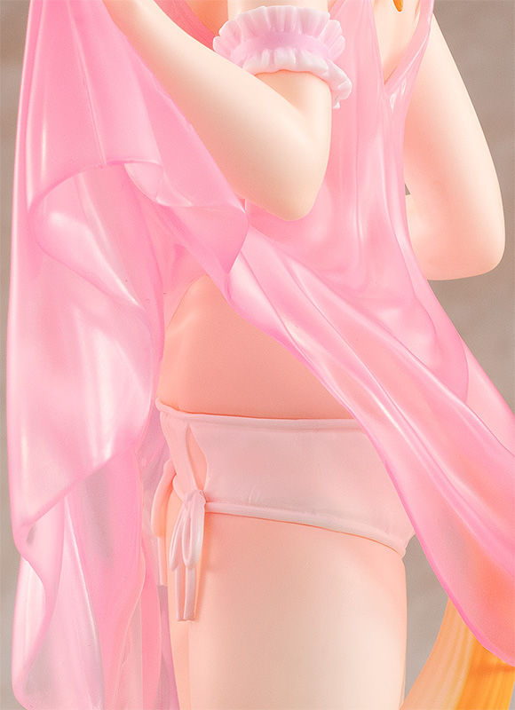 Thumbnail: Harem in the Labyrinth of Another World Roxanne: Issei Hyoujyu Comic ver. Statue