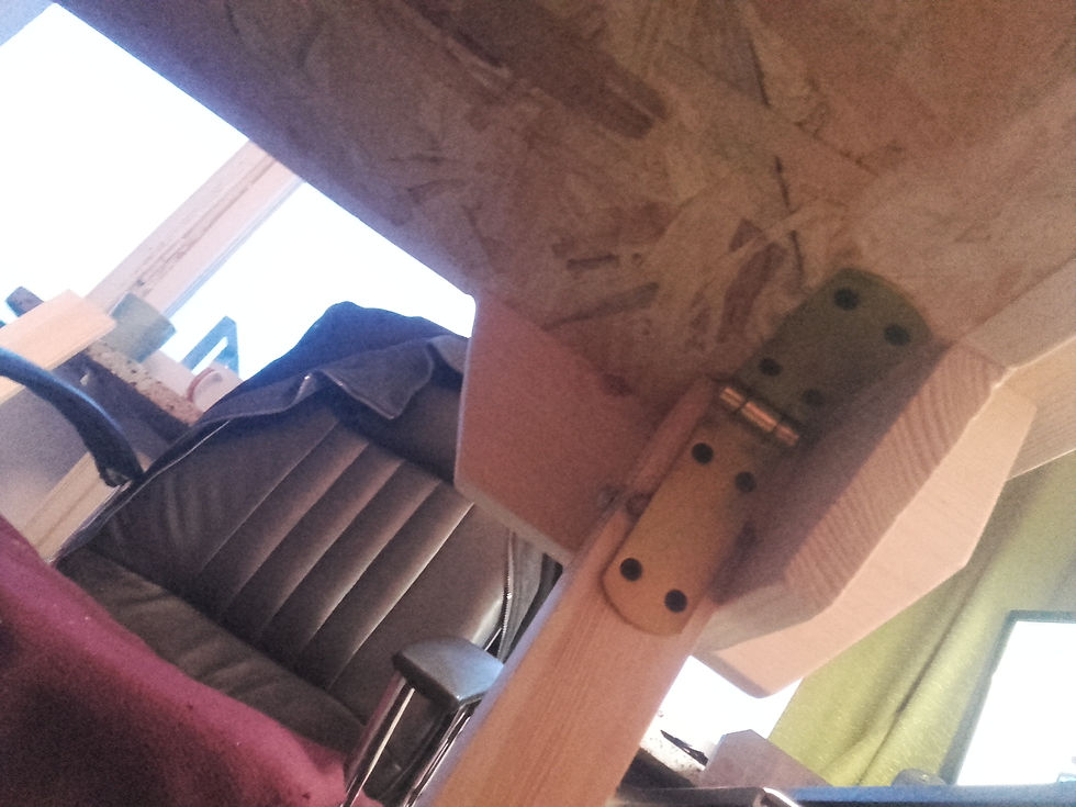 Miniatura: Stół do gier planszowych - Adam