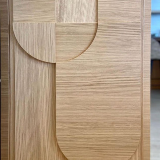 Façade porte de placard avec motifs en relief dessinée par HR RONY HAYOTH