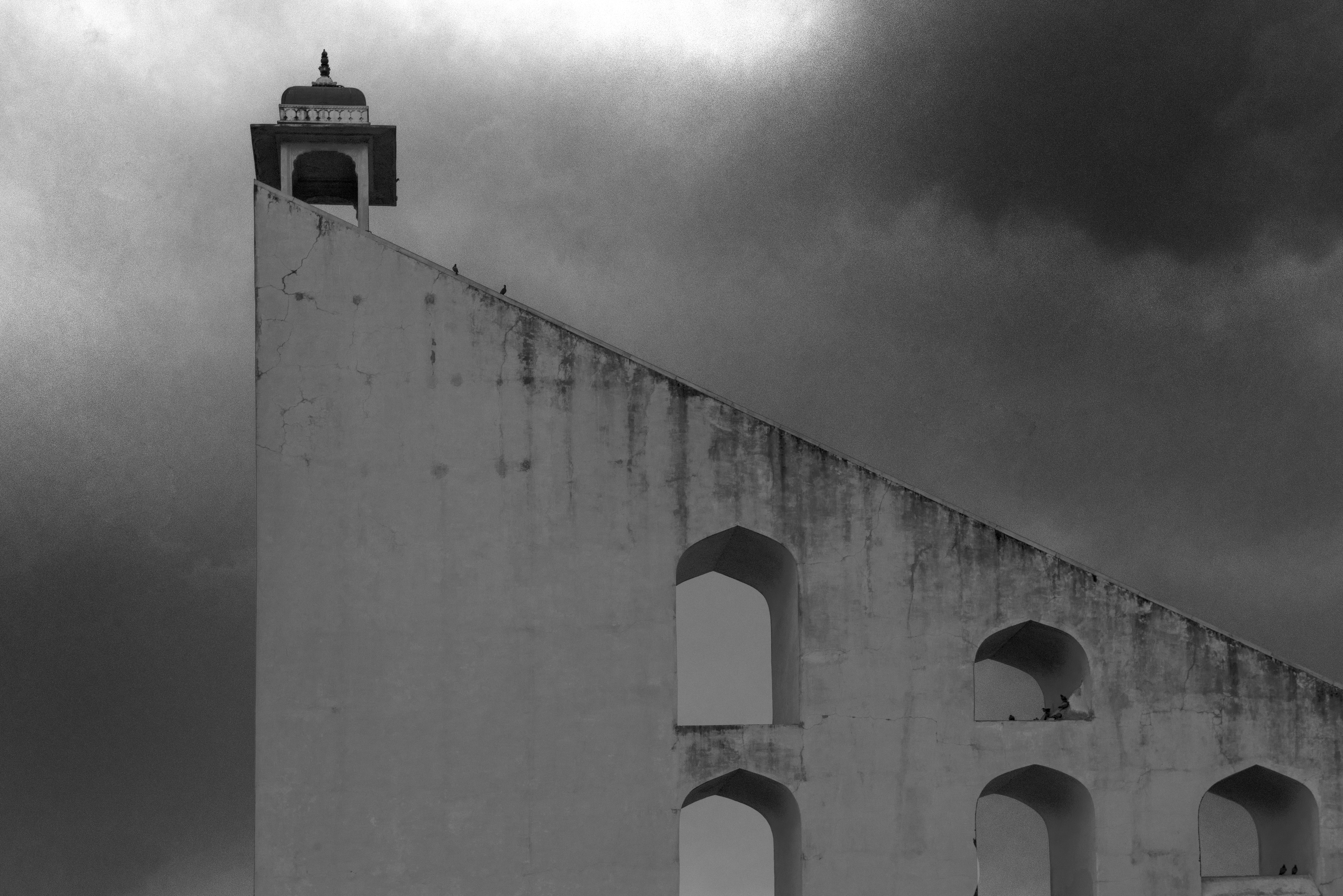 Jantar Mantar nel monsone