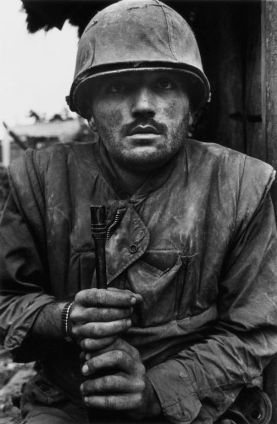 Shell-Shocked U.S. Marine, Tet Offensive, Hue, Vietnam, 1968 © Don McCULLIN (CONTACT PRESS IMAGES)