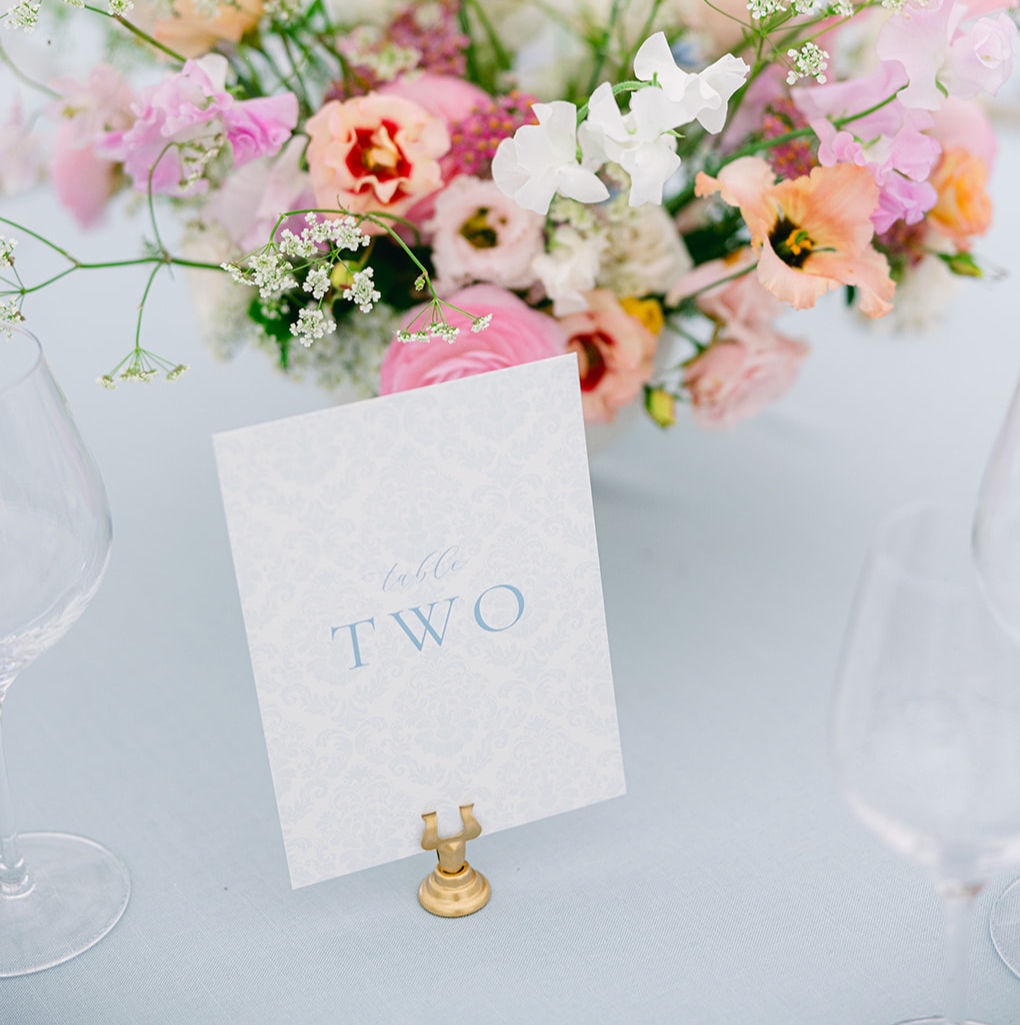 GOLD TABLE NUMBER HOLDERS