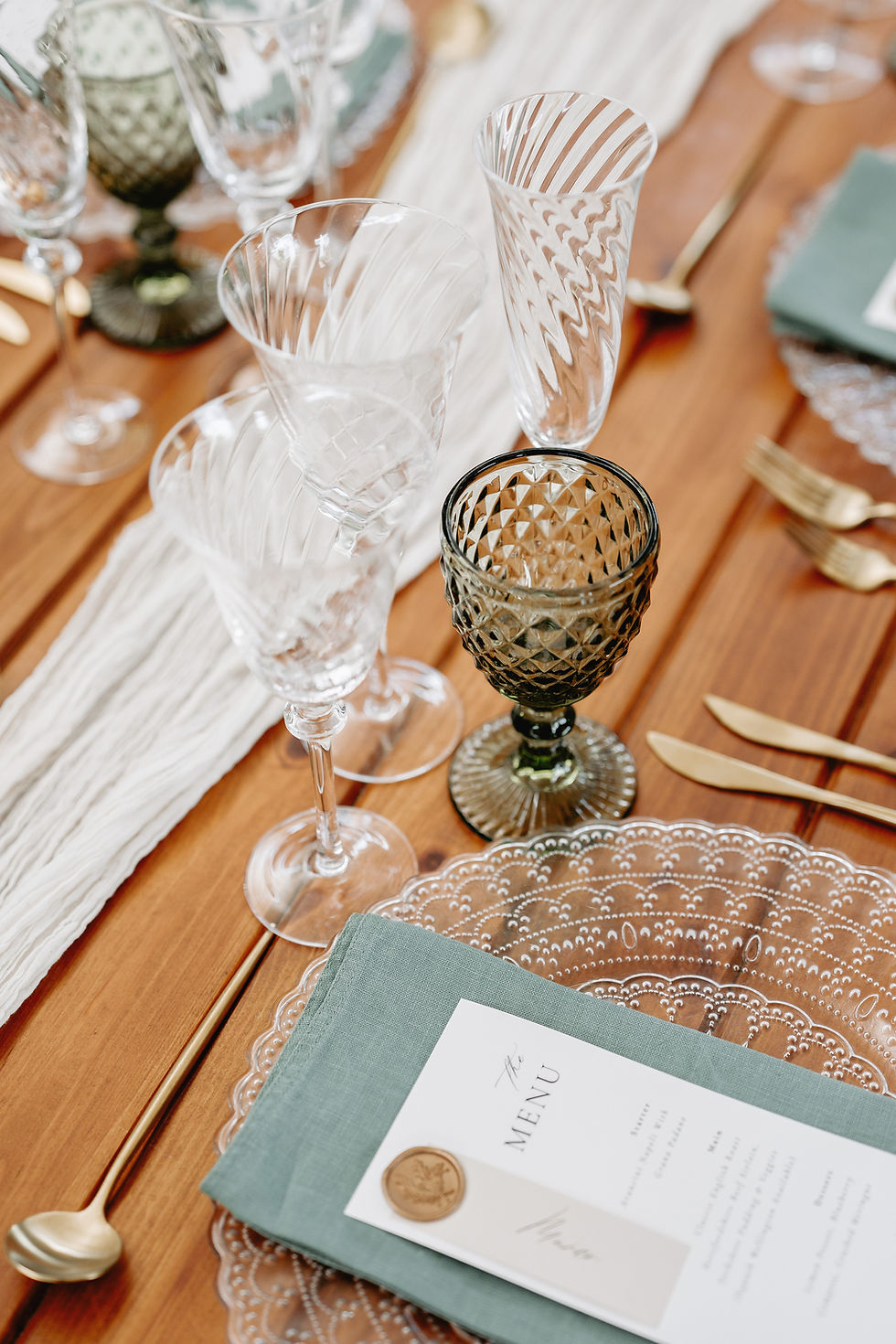 Thumbnail: LACE GLASS CHARGER PLATE