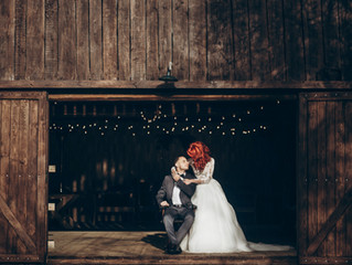 8 Spectacular Barn Wedding Decoration Ideas