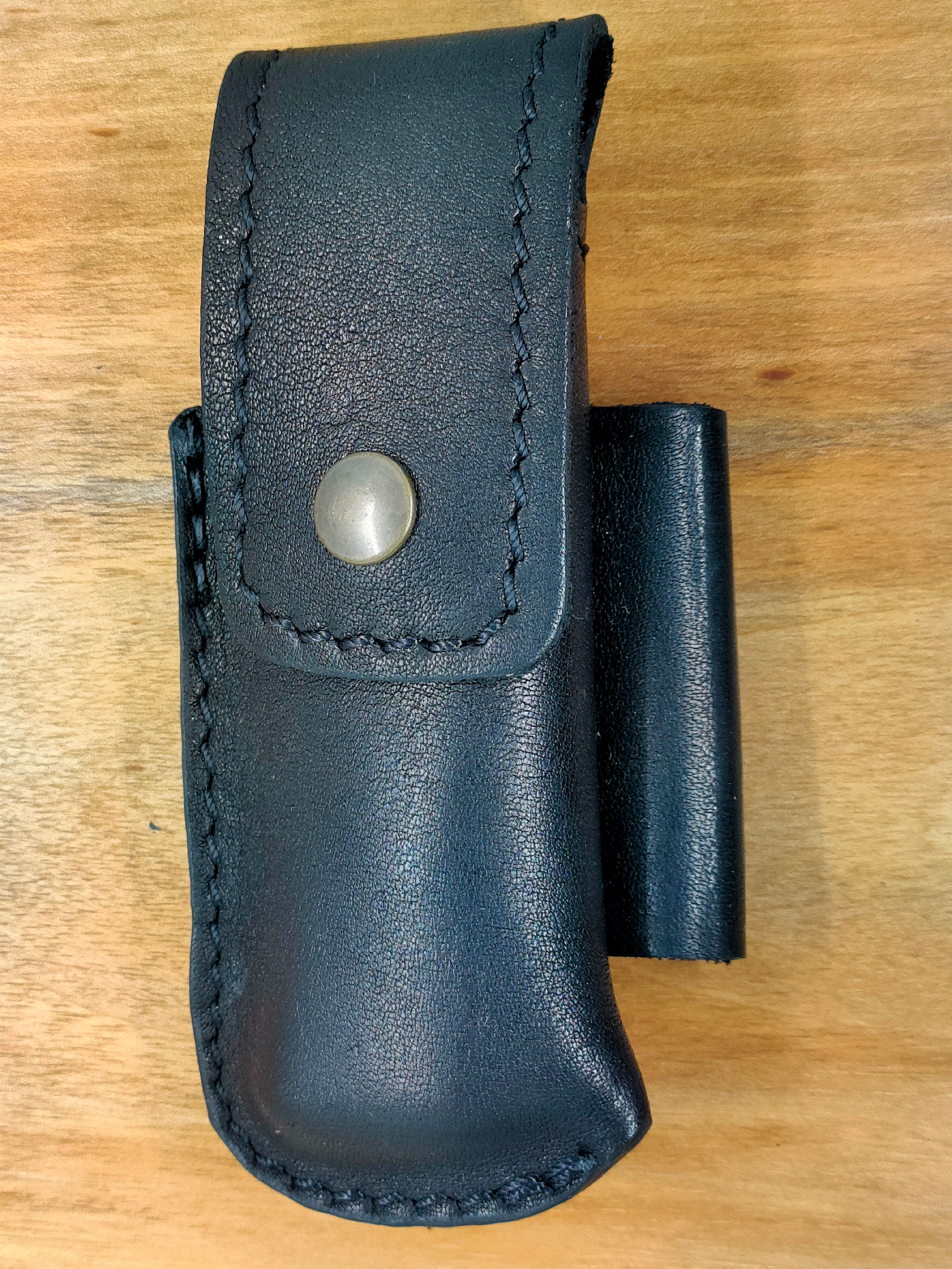 Etui de ceinture noir pour Duperré, en cuir