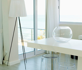 Modern White Apartment