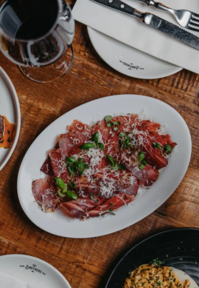 EVENEMENT VOL Avondplezier - Tapas - Vino bij Five Brothers Fat!