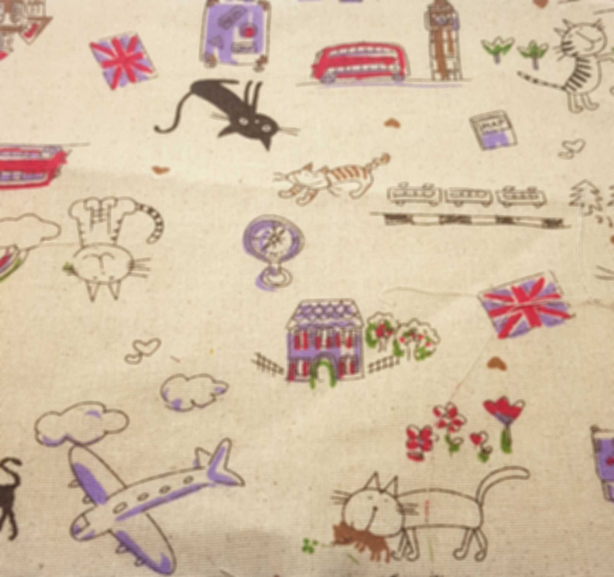 London Theme Linen Print with Bus