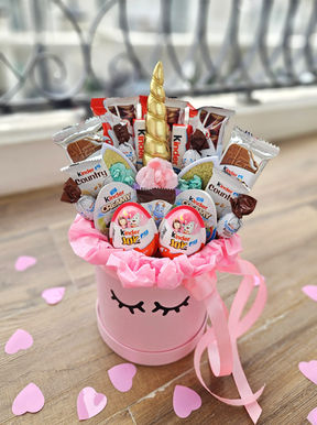 Unicorn Box - QAR 250