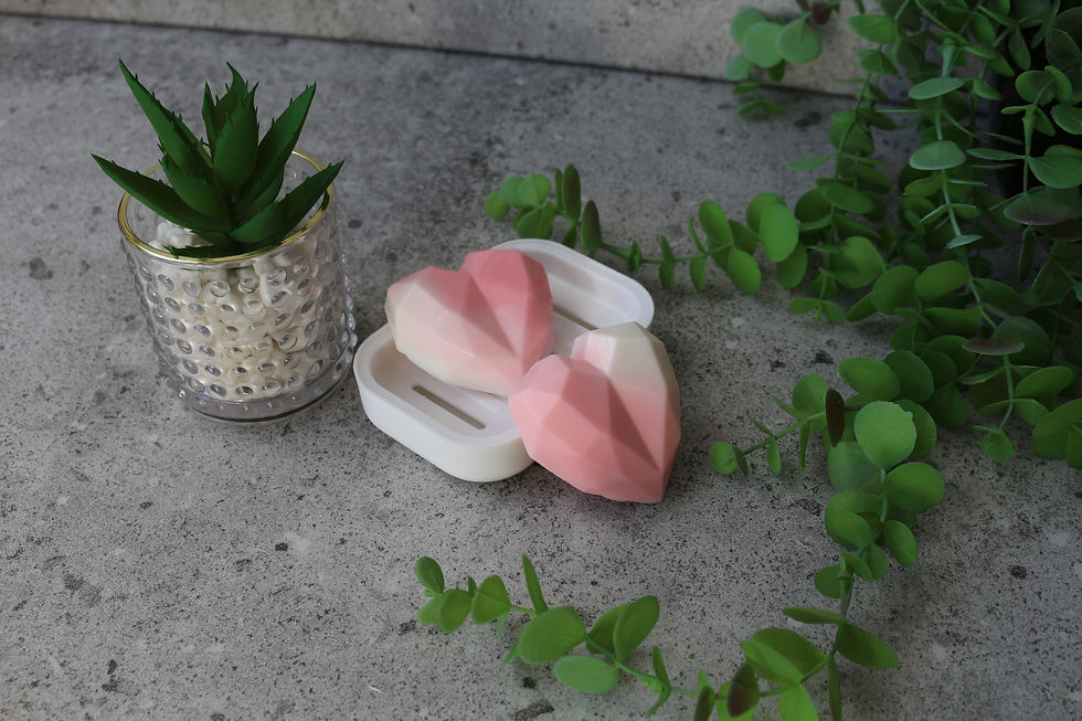 Rankų darbo muilas su ožkų pienu braškių ir vanilės kvapo