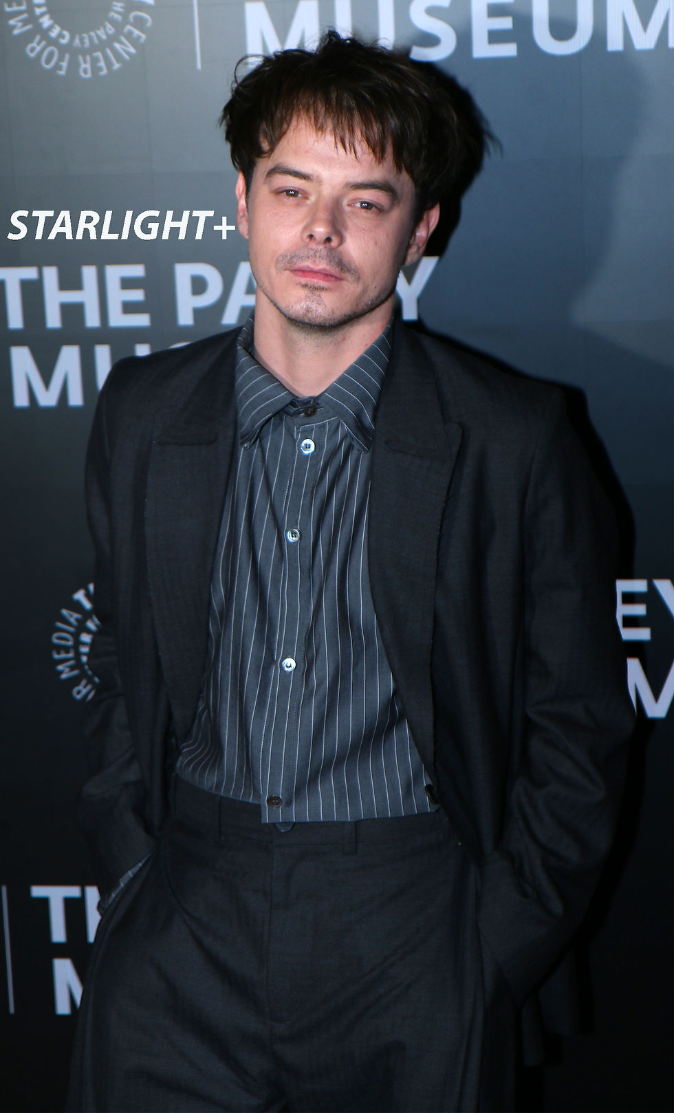 CHARLIE HEATON(BRITISH ACTOR/MUSICIAN/CAST/JONATHAN BYERS)