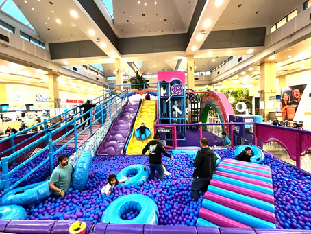 Candyland en Mall Alto las Condes: Toboganes y piscinas de pelotas para los más pequeños de la familia en vacaciones de invierno