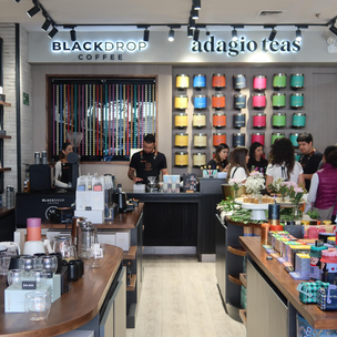 El mundo del café y el té se unen gracias a Blackdrop Coffee y Adagio Teas