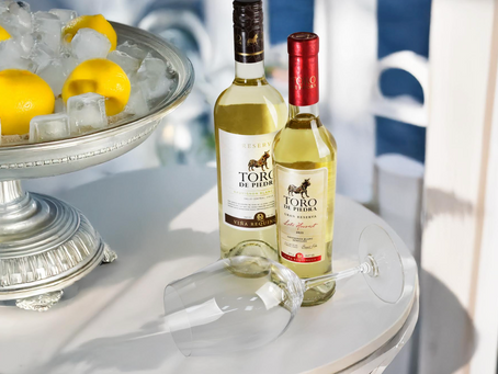 Toro de Piedra propone para esta temporada: el fresco Sauvignon Blanc Reserva y el dulce Late Harvest Reserva