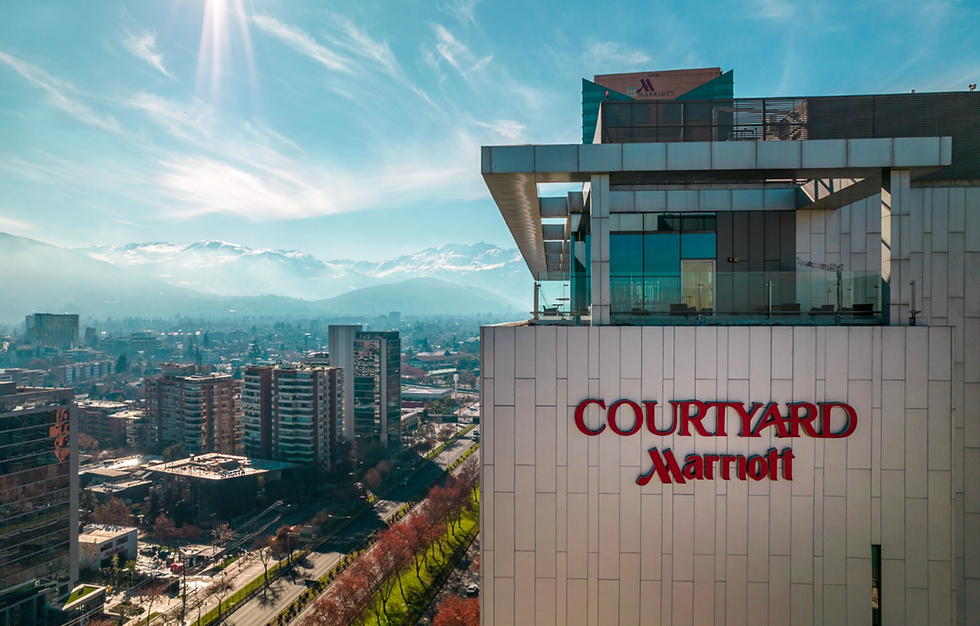 Viajar para comprar: el nuevo patrón que empieza a marcar la hotelería en Santiago