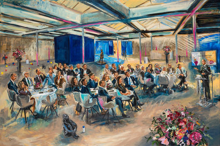 Schilderij Stakeholderdiner van de Koninklijke Notariële Beroepsorganisatie (KNB) temidden van expositie met werk van o.a. Edgar Degas. Thema van de avond: Weerbaarheid, Vrede en Veiligheid, met spreker Han Bouwmeester. | 100x150 cm | Eva van den Hamsvoort.
Live Paint op locatie en extra detaillering in atelier. Locatie: Museum Beelden aan Zee, Den Haag.