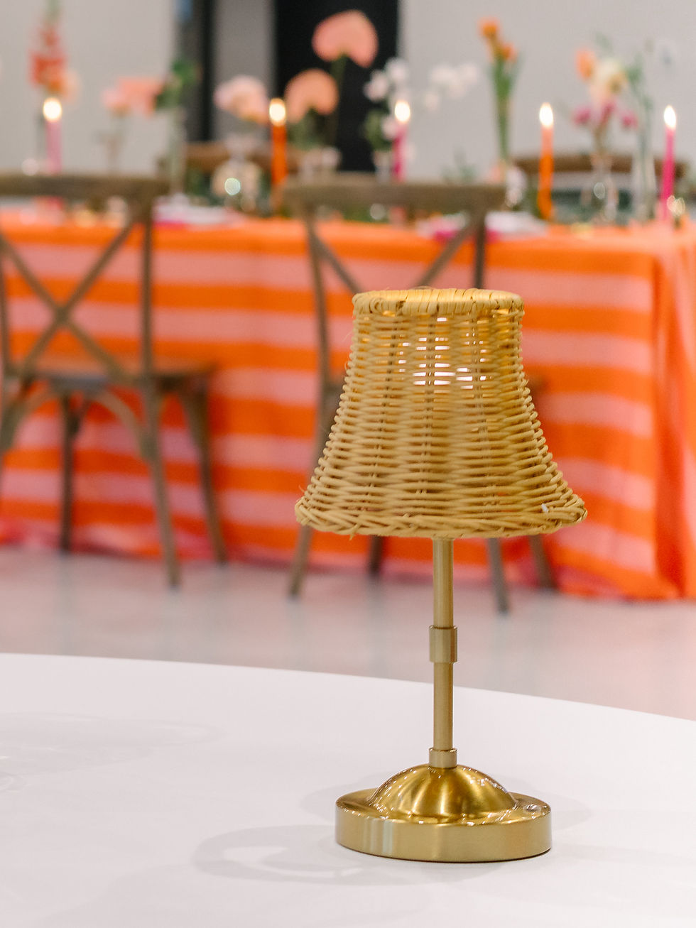Thumbnail: Dimmable led table lamp