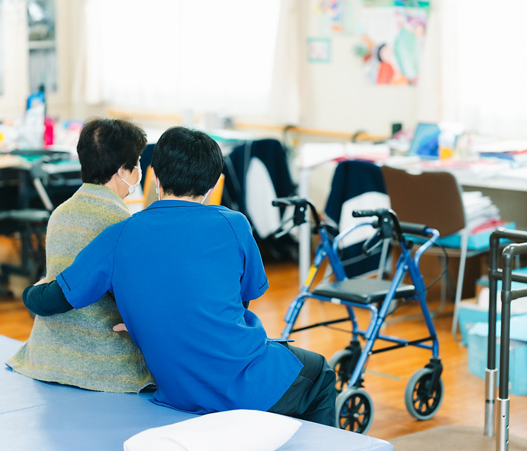 通所リハで介入中の療法士