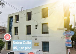 Entrada sobre calle 45