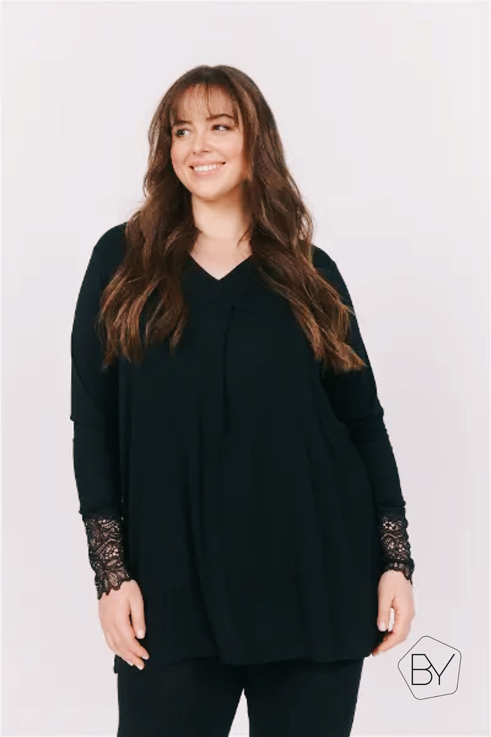 Miniaturbild: Longshirt mit Spitze