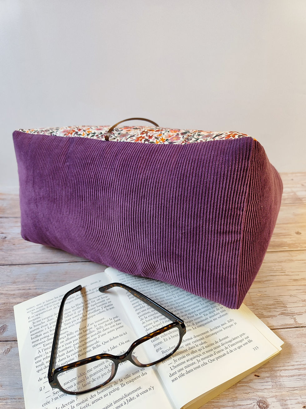 Miniature : Coussin de lecture fleuri Alexia et velours côtelé violet