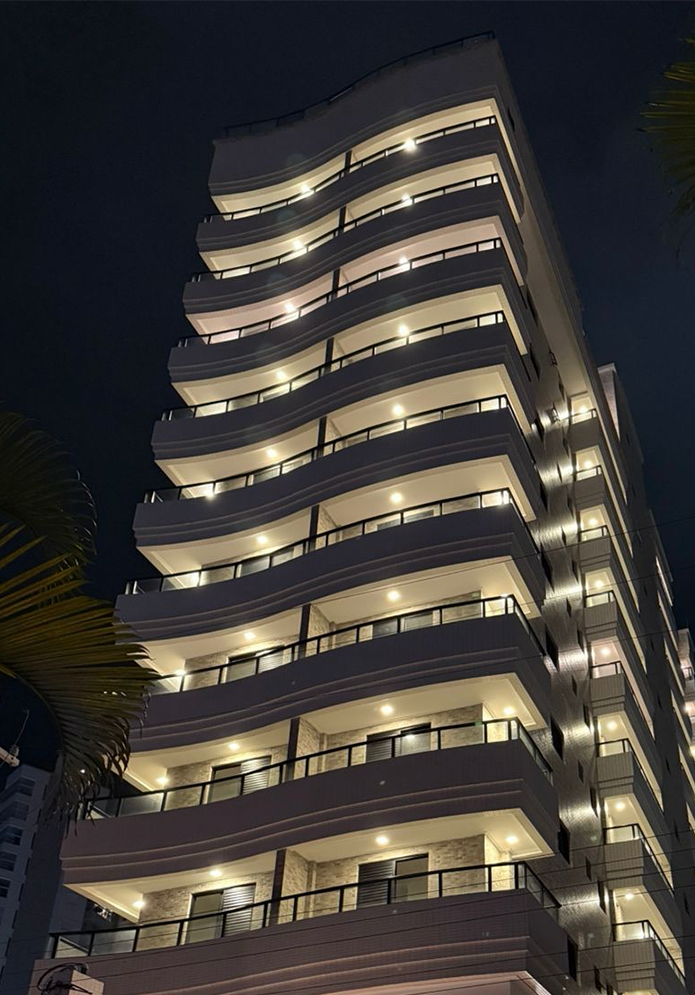 Fachada do Residencial Praia, Rua Leblon, 96, Guilhermina, Praia Grande SP