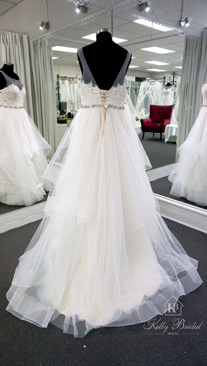 Thumbnail: Bella Ball Gown Wedding Dress