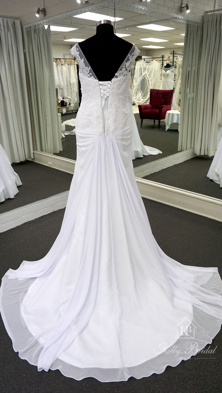 Thumbnail: Naomi Mermaid Style Wedding Gown